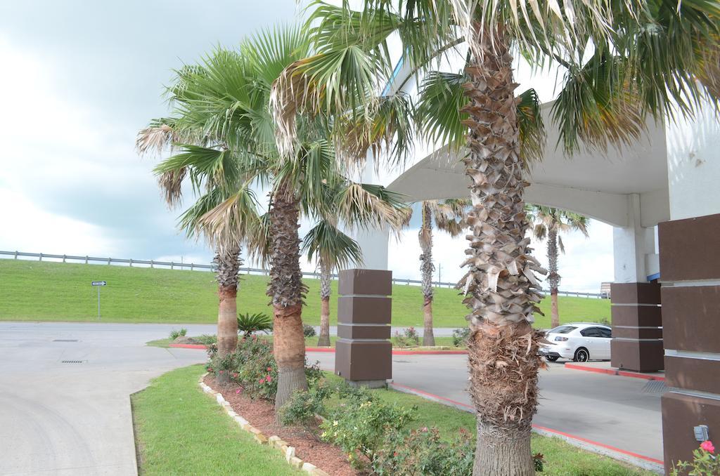 America'S Best Value Inn & Suites - Rosenberg/Houston Buitenkant foto