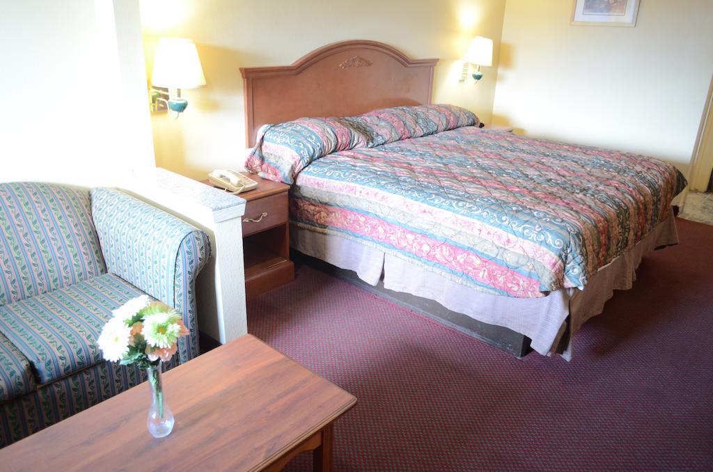 America'S Best Value Inn & Suites - Rosenberg/Houston Kamer foto